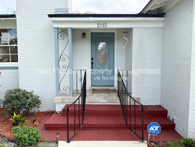 Building Photo - 2115 Traymore Rd