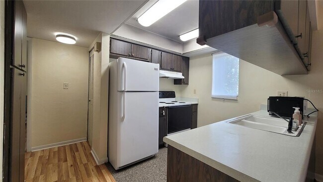 Foto del edificio - 415 NW 39th Rd