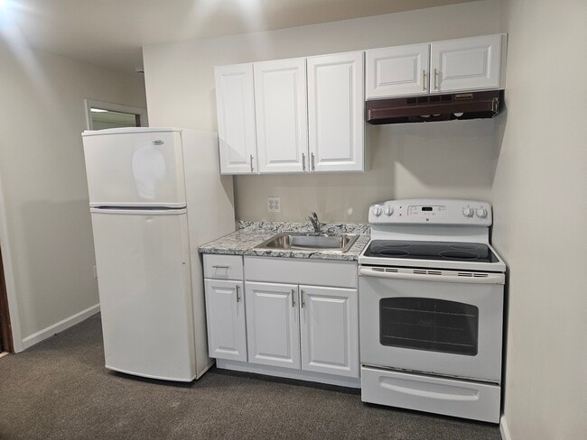 Building Photo - 145 Quailwood Pky