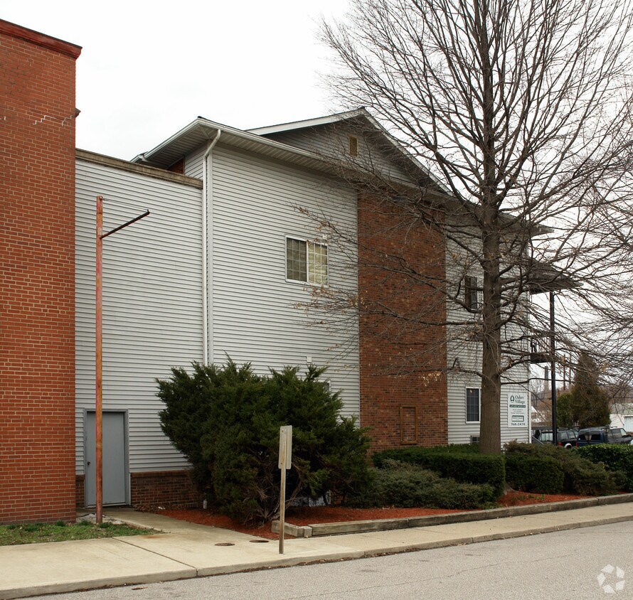 Foto del edificio - Oaks Village Apartments