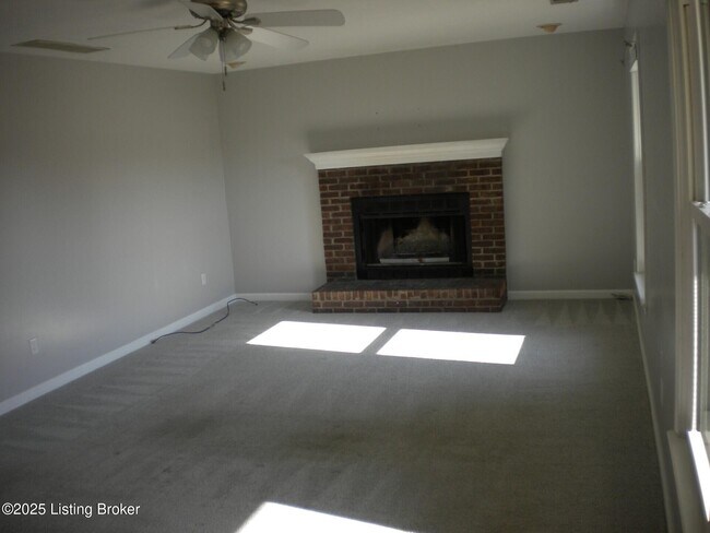 Foto del edificio - 5416 Lovers Ln