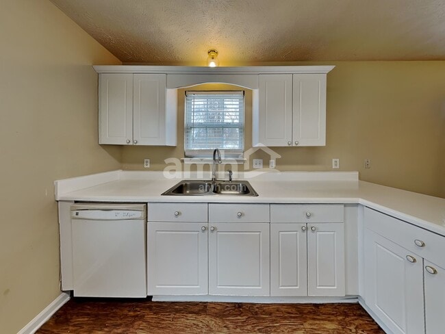 Building Photo - 1513 Waxman Dr