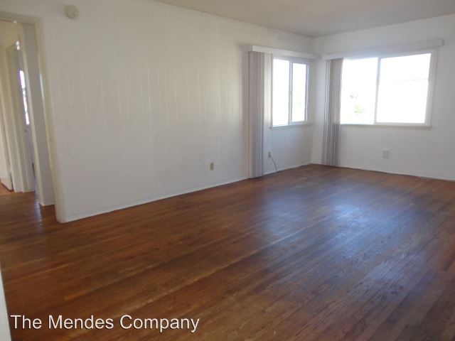Building Photo - 3821 Voltaire St