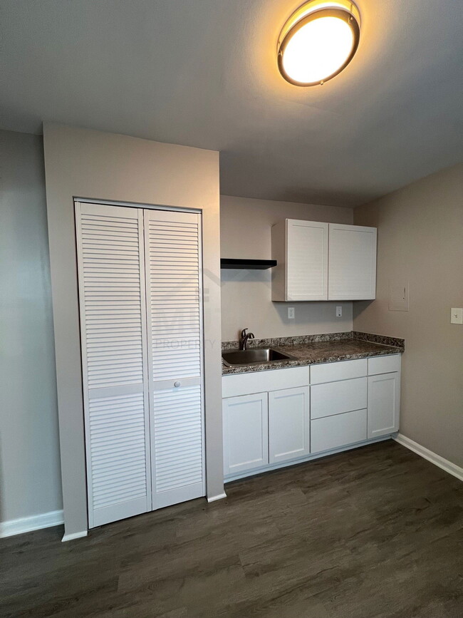 Foto del edificio - 28273 Schram St