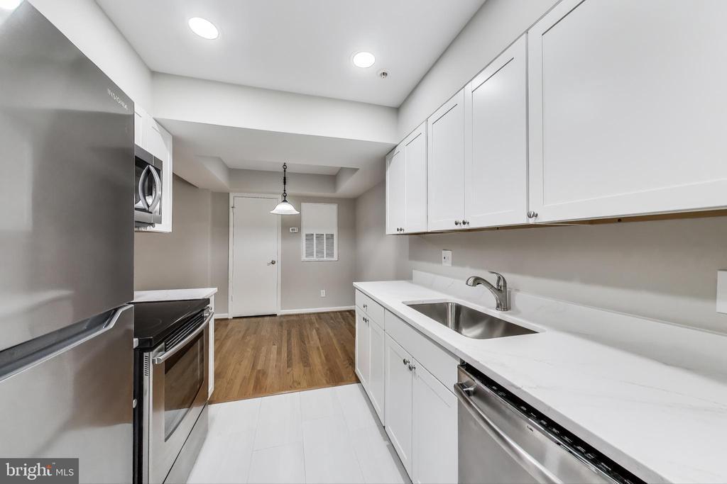 Foto principal - 5700 Chapman Mill Dr