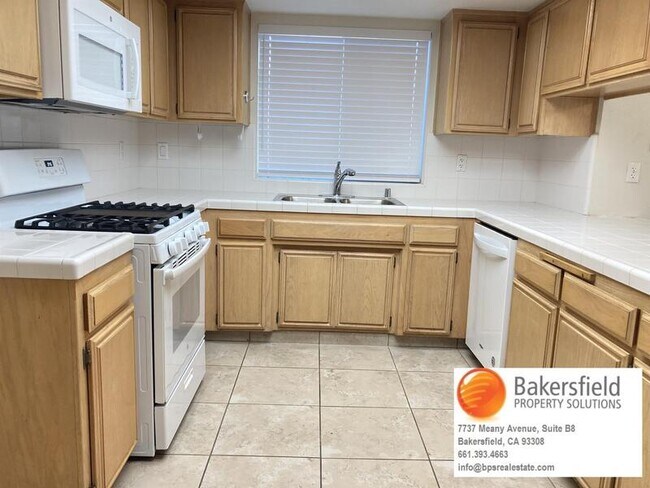 Foto del edificio - 3616 Goldbar Dr