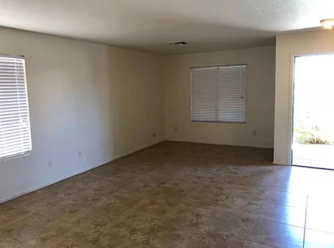 Foto del edificio - 1293 S Bridgegate Dr