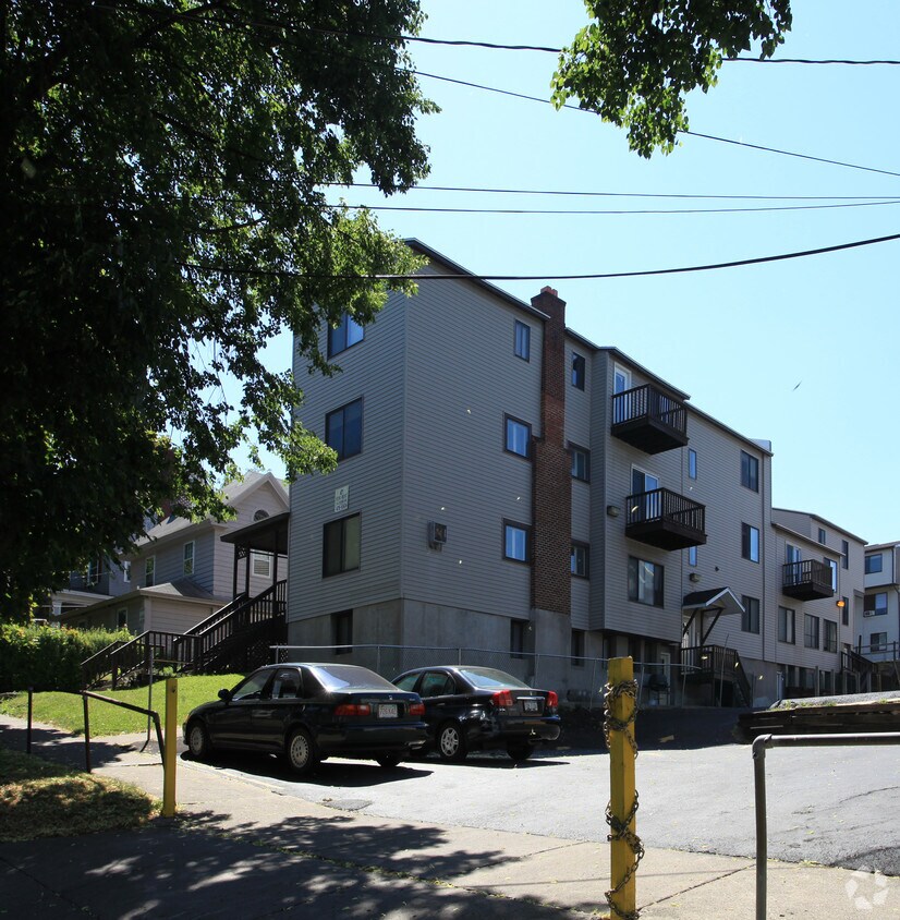 Primary Photo - 1102-1104 Madison St