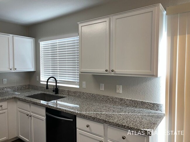 Foto del edificio - 841 E Lamonte St