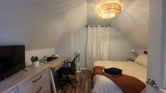 Foto del edificio - 2215 Maynard Ave