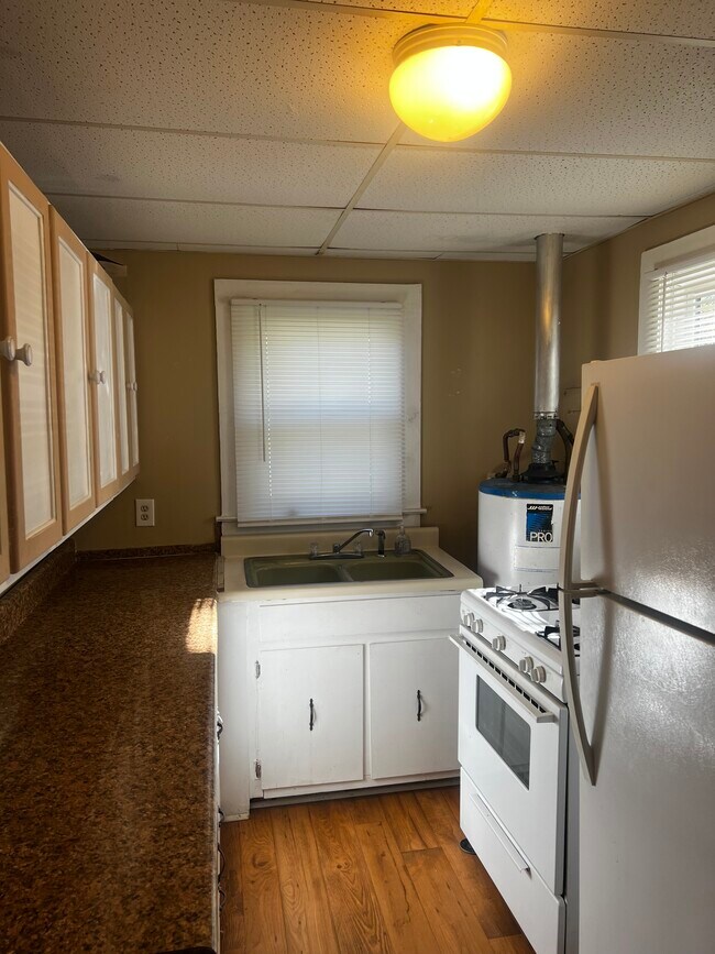 Foto del edificio - 116 W Rickert Ave