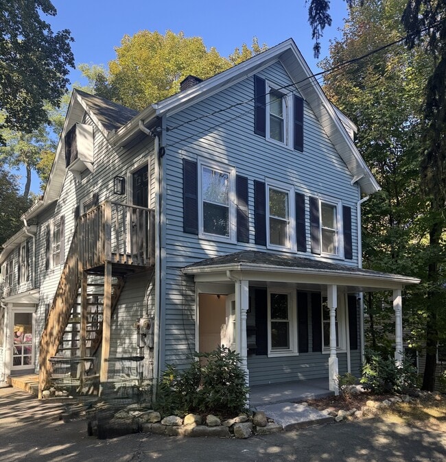 Building Photo - 115 Wilton Rd
