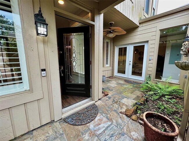 Foto del edificio - 12678 Briar Patch Dr