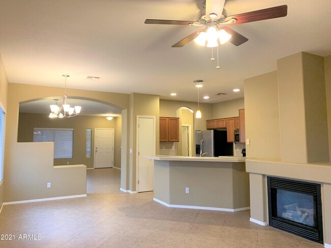 Foto del edificio - 3799 E Thunderheart Trail