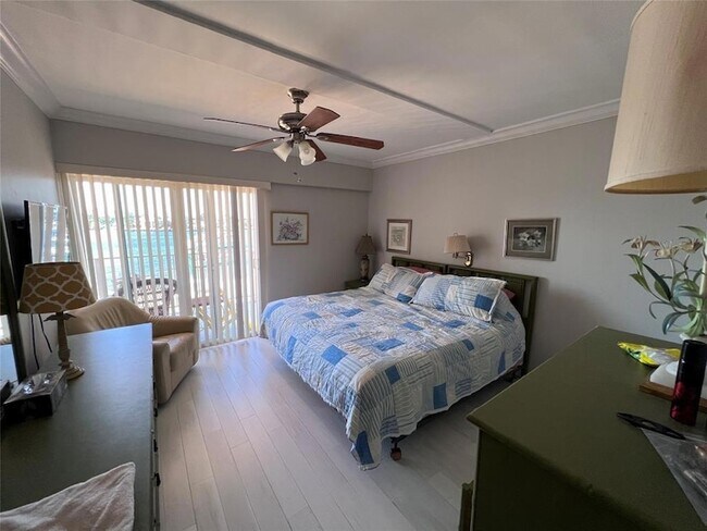 Foto del edificio - 95 N Birch Rd