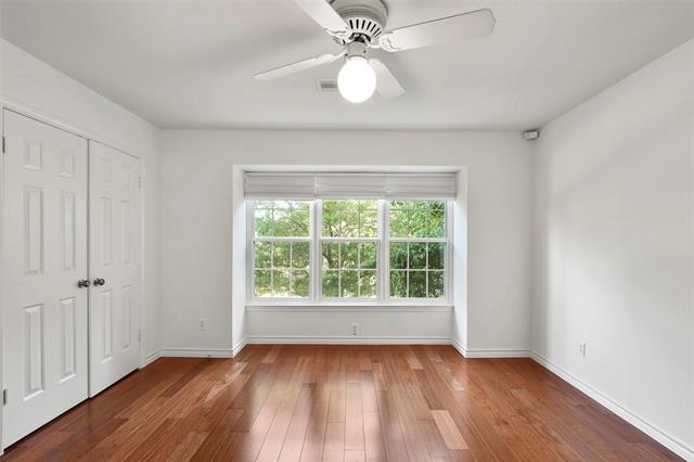 Foto del edificio - 3427 Milton Ave