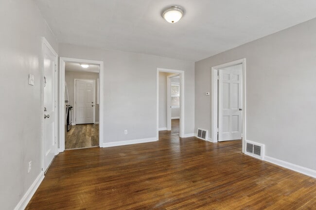 Building Photo - 1355 Ida Ave