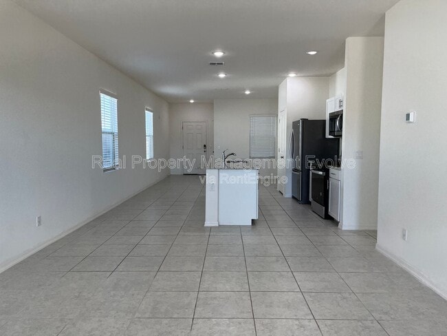 Building Photo - 4722 N 194th Dr