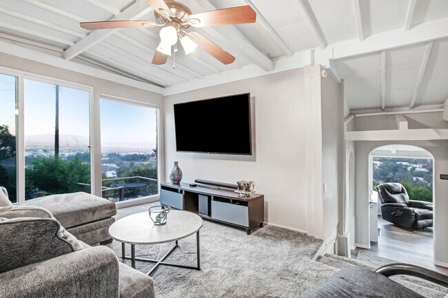 Building Photo - RARE HOLLYWOOD HILLS COTTAGE W/ 180 DEGREE...