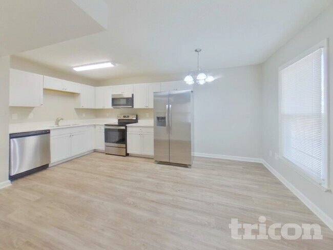 Building Photo - 9033 Trailhead Ct
