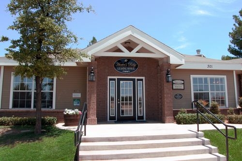 Entrance - Hunter's Ridge Apartments