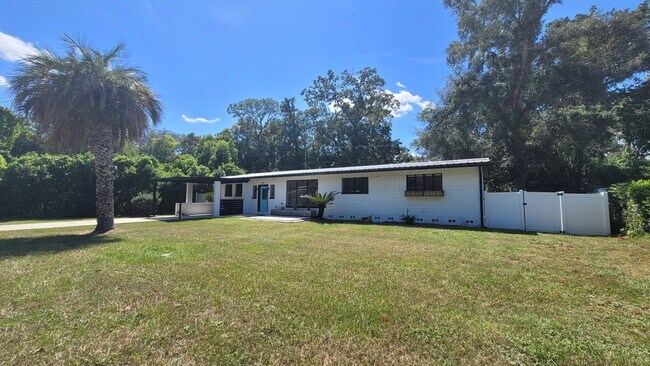 Foto del edificio - 620 NW 35th St
