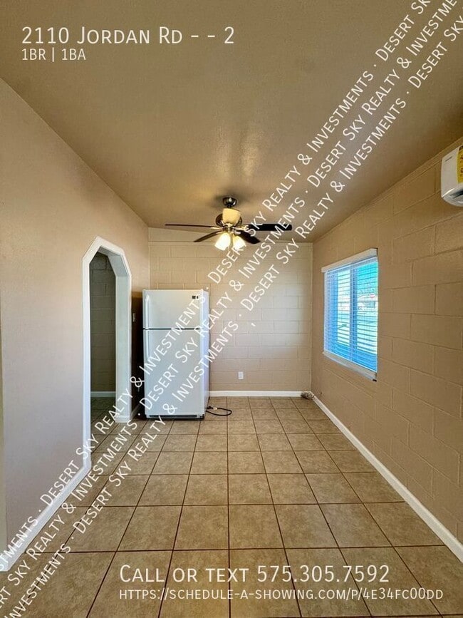 Foto del edificio - 2110 Jordan Rd