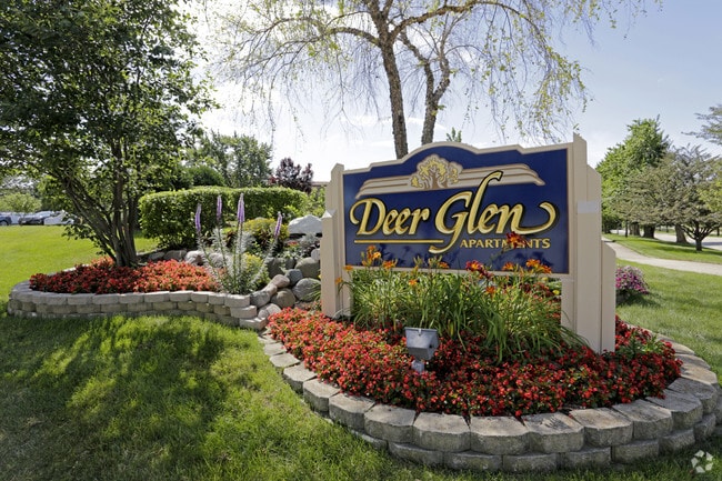Building Photo - Deer Glen Apartments
