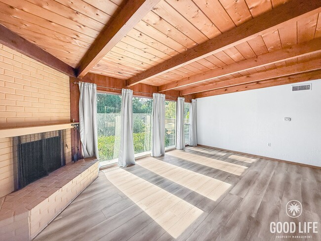 Foto del edificio - Charming El Cajon Home with Spacious Livin...