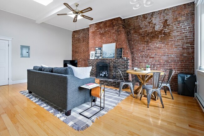 Foto del edificio - 127 Marlborough St