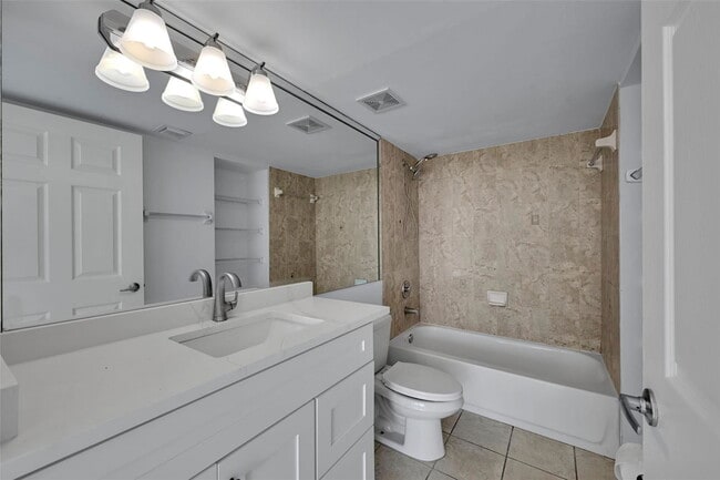 Foto del edificio - 1690 SW 27th Ave