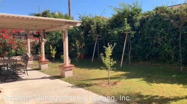 Foto del edificio - 4 br, 2.5 bath House - 1367Avenida Arana