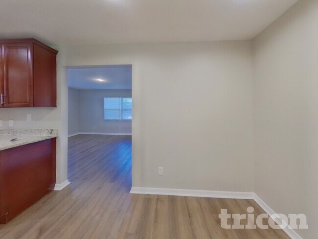 Building Photo - 2705 Knollwood Trail