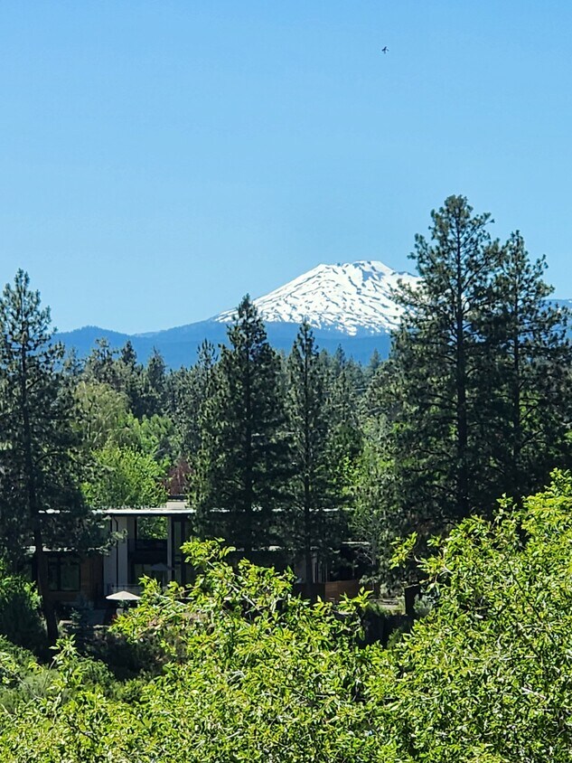 Foto principal - 97 NW Jefferson Pl