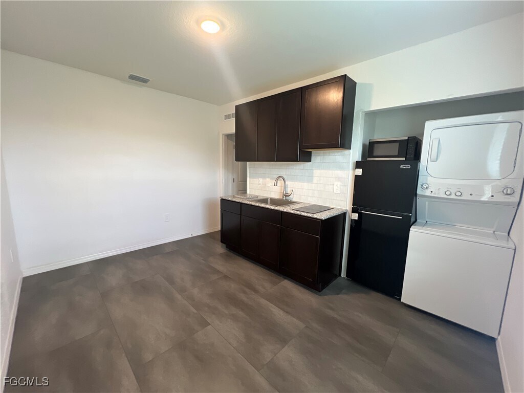 Foto principal - 4301 17th St SW