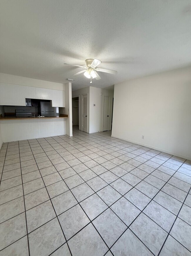 Foto del edificio - New Listing!