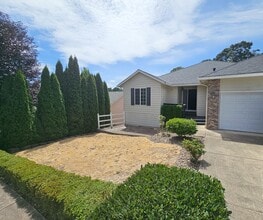 Building Photo - 703 Sitka Deer Ct NW