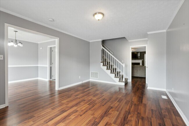 Building Photo - 32 Wainwright Dr