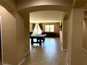 Building Photo - 6298 Starflare St