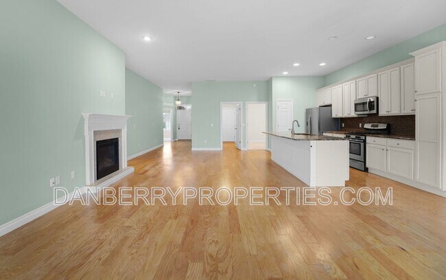 Foto del edificio - 14866 Lake Winds Dr