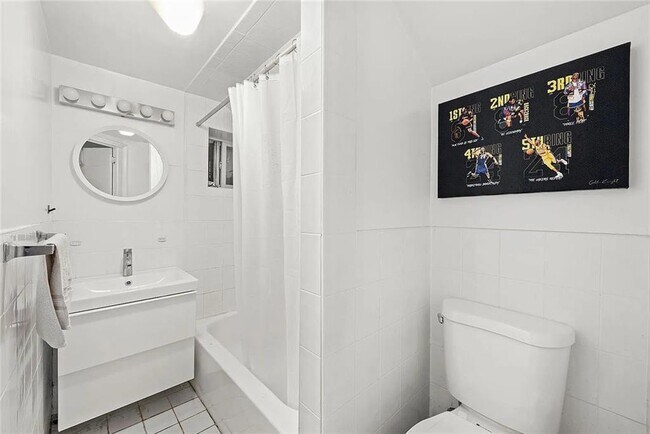 Foto del edificio - 42 Clermont Ave