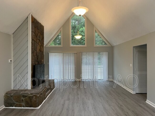 Building Photo - 6815 Camp Valley Rd