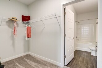 Building Photo - Wesmont