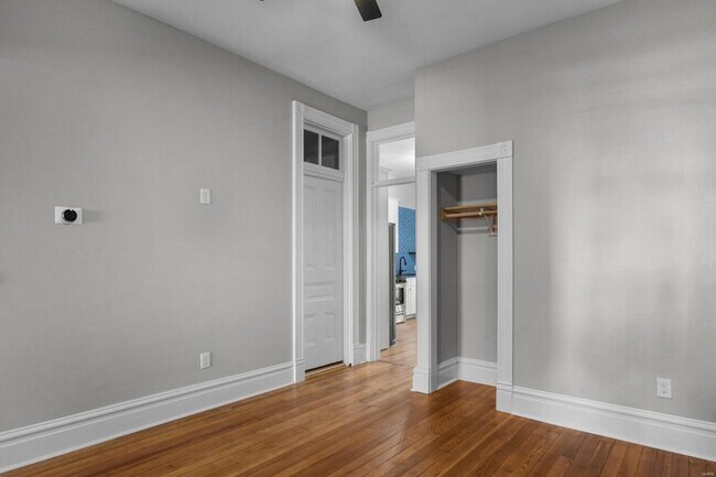 Building Photo - 3326 California Ave