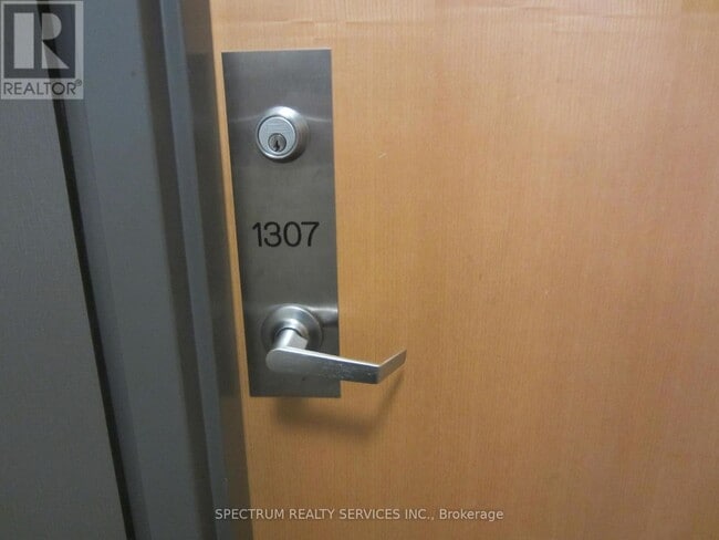 Building Photo - 3865 Lake Shore Blvd W