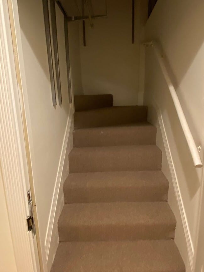 Photo - Nicely renovated studio in a prime spot ne... House