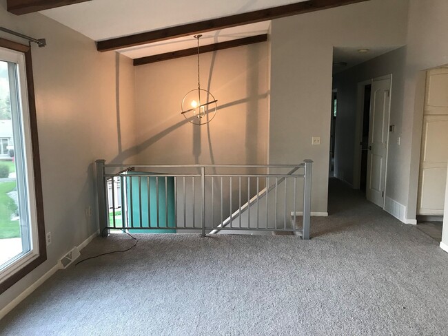 Building Photo - 3 BEDROOM | 3 BATHROOM | GARAGE | SPACIOUS HOME IN CHAPEL VALLEY