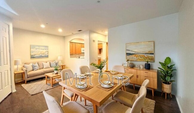 Building Photo - 5 Emory