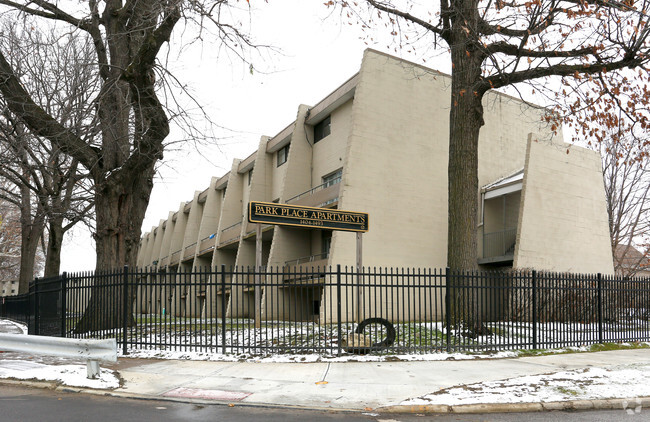 Building Photo - Park Place Apartments