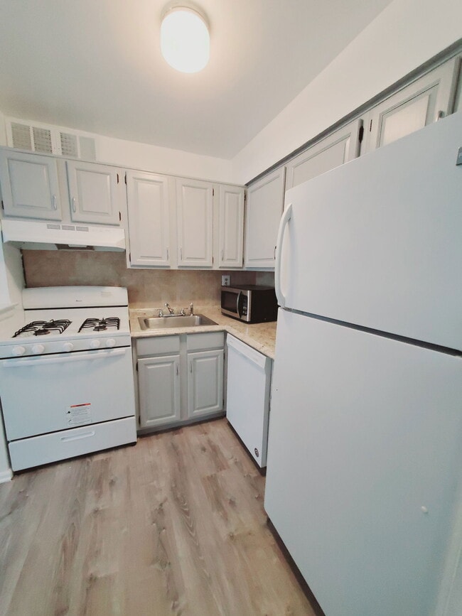 Photo - 125 Prospect St Apartment